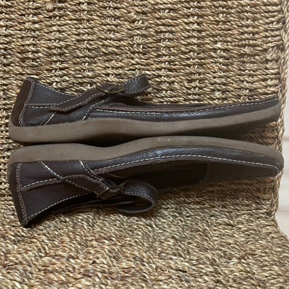 💙 Dockers Mary Jane Flats Buckle Brown Size 8 - Picture 5 of 5